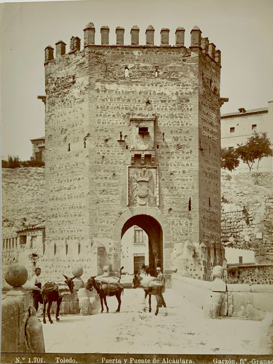 1880 Rafael Garzón, Spagna, Toledo, Puerta Alcantara, stampa all'albumina 